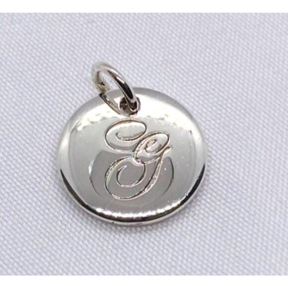 Tiffany Letter G Notes Alphabet Disc Charm Initial Pendant in Silver - Picture 1 of 6
